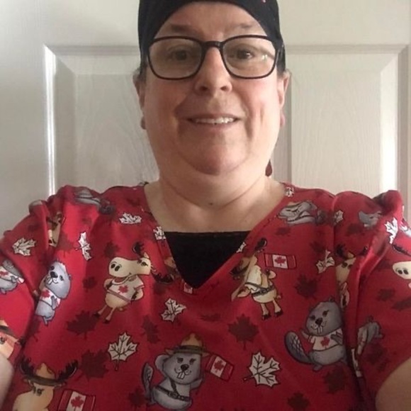 Meet your Posher, Sandra - Picture 1 of 1